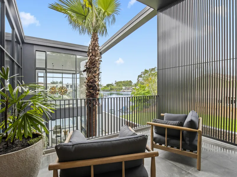 North to Water Splendour - Main River Views  - Brand New