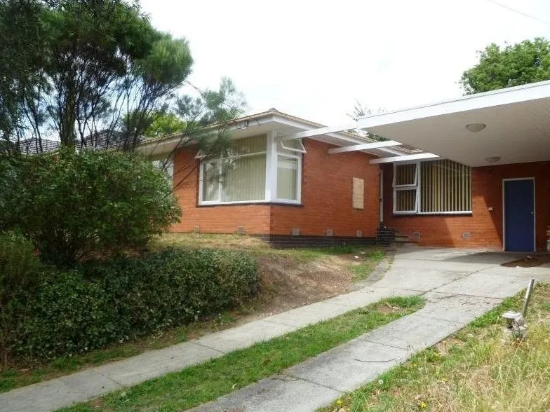 Family home quiet location