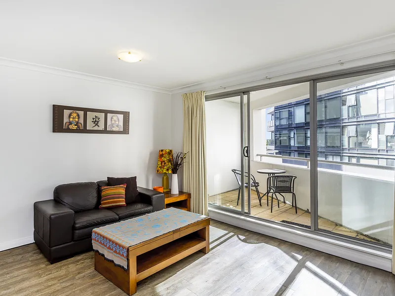 1 bedroom unit with Pool & Gym In The Heart Of Milson Point