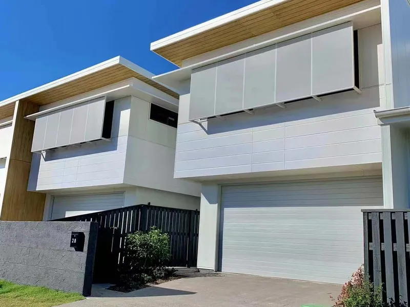 BRAND NEW FAMILY HOME CLOSE TO THE WATER