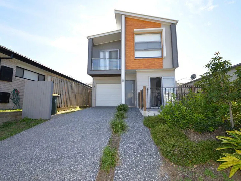 Modern and spacious home at tranquil location