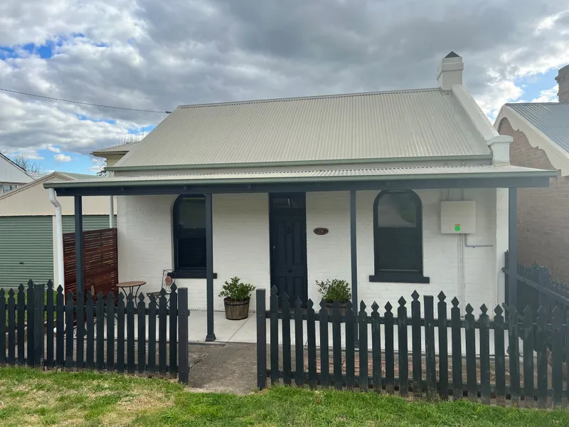 RENOVATED MINERS COTTAGE