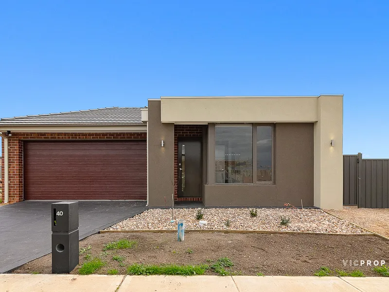 Brand New Family Home in Tarneit!