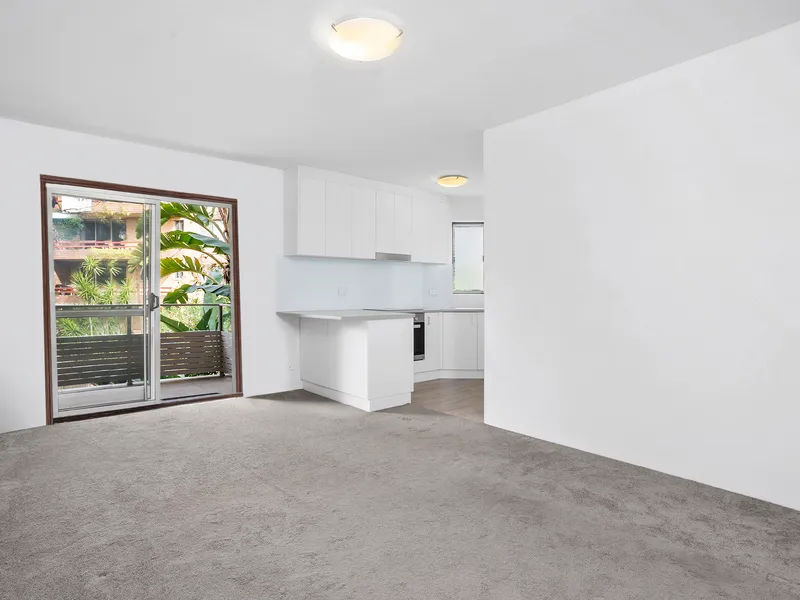 Spacious Apartment In A Standout Location!