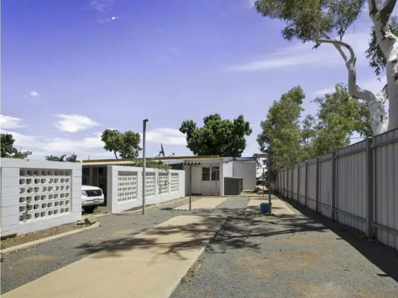 Low Maintenance One Bedroom Unit