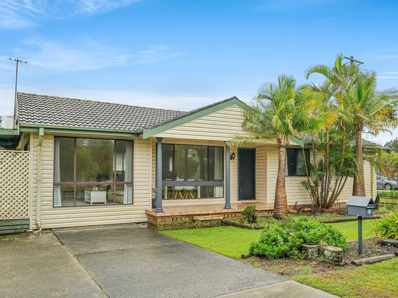 Great Size Family Home and Level Block