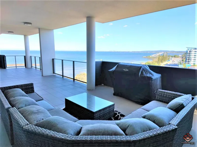 SPACIOUS OCEAN VIEWS,3 BEDROOMS FULLY FURNISHED APARTMENTS ON LEVEL 8