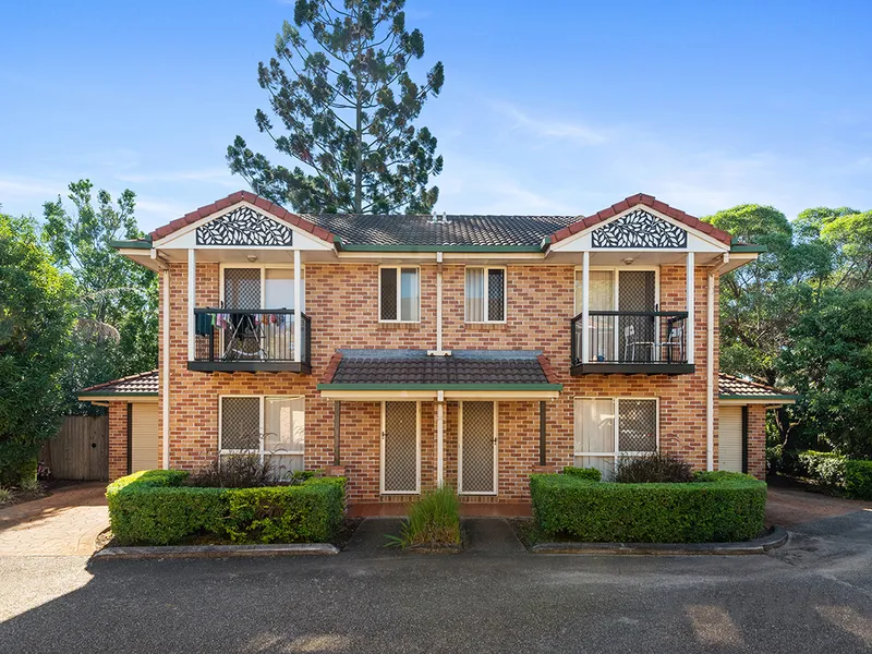 Seven townhouse’s, whole complex, one chance!