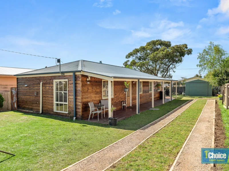 EASY COASTAL LIVING!!!