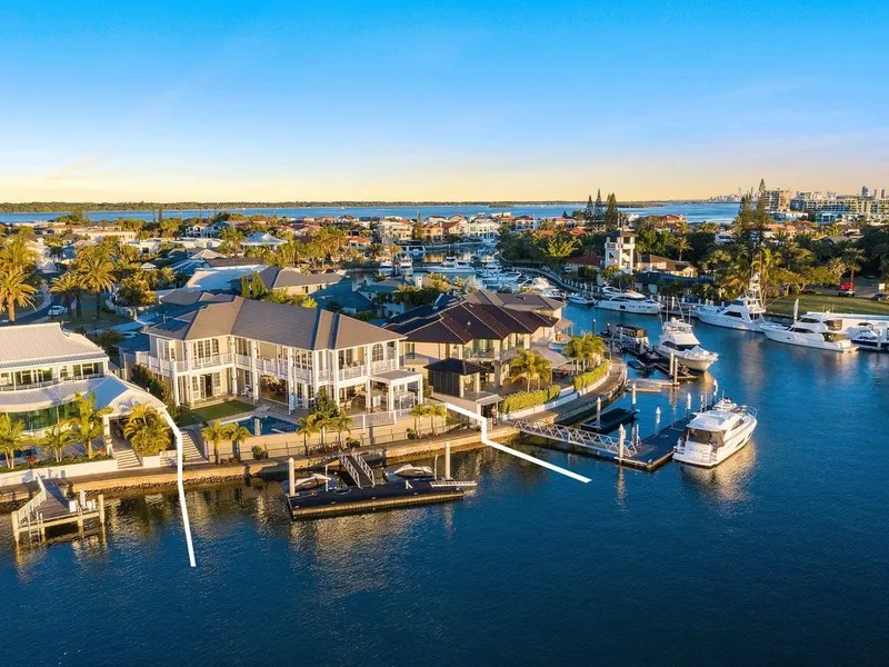 Graceful Hamptons Glamour