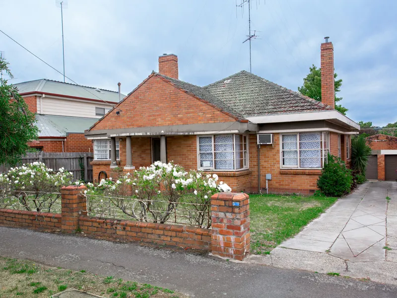 Appealing 1950’s Brick Veneer Residence