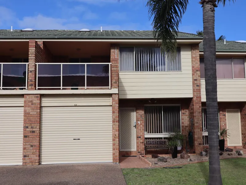 Neat and Tidy 3 Bedroom Townhouse