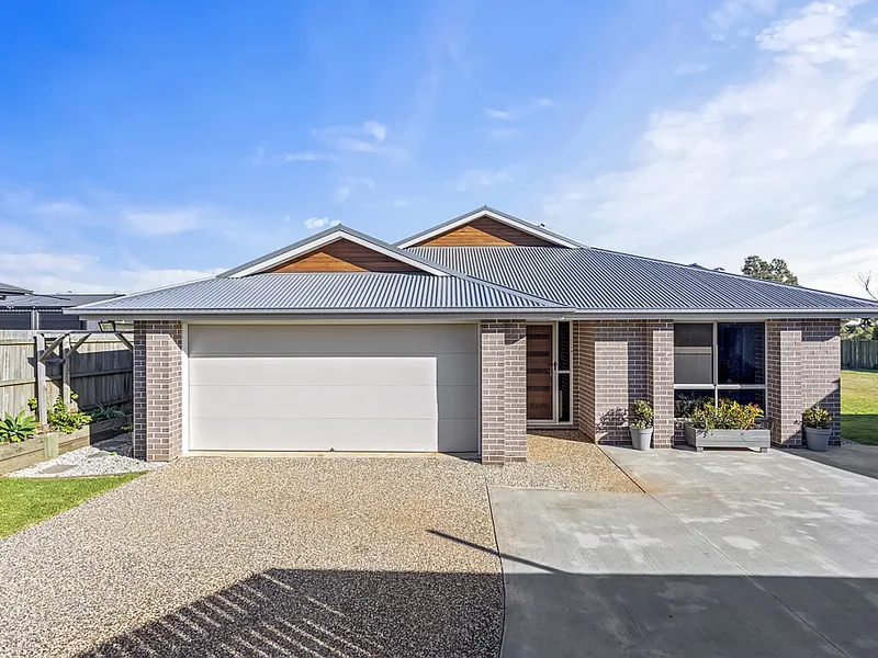 Executive family home!