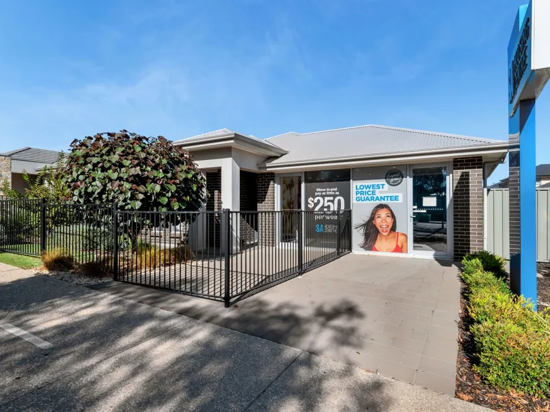 Ex display home opportunity never been lived in!
