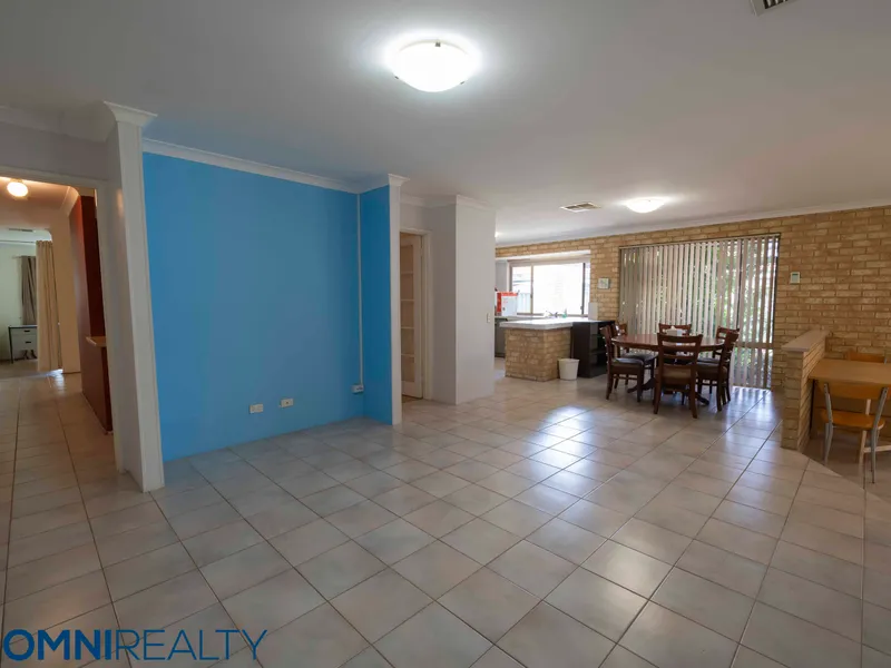 Convenience in Canning Vale!