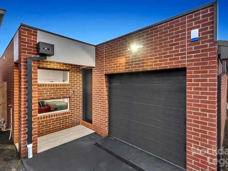 Spectacular Single Level Living!