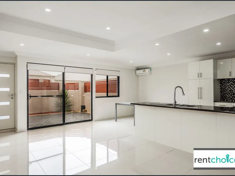 Immaculate Villa Ready to Move In!!