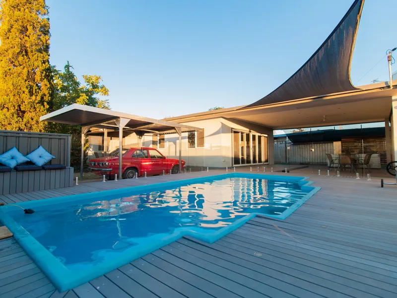 Fully Renovated 4bed Block Home - Huge Shed & Pool