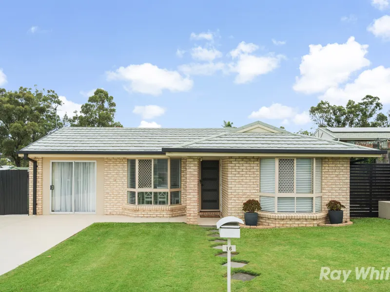 THIS HOME IS SURE TO IMPRESS!