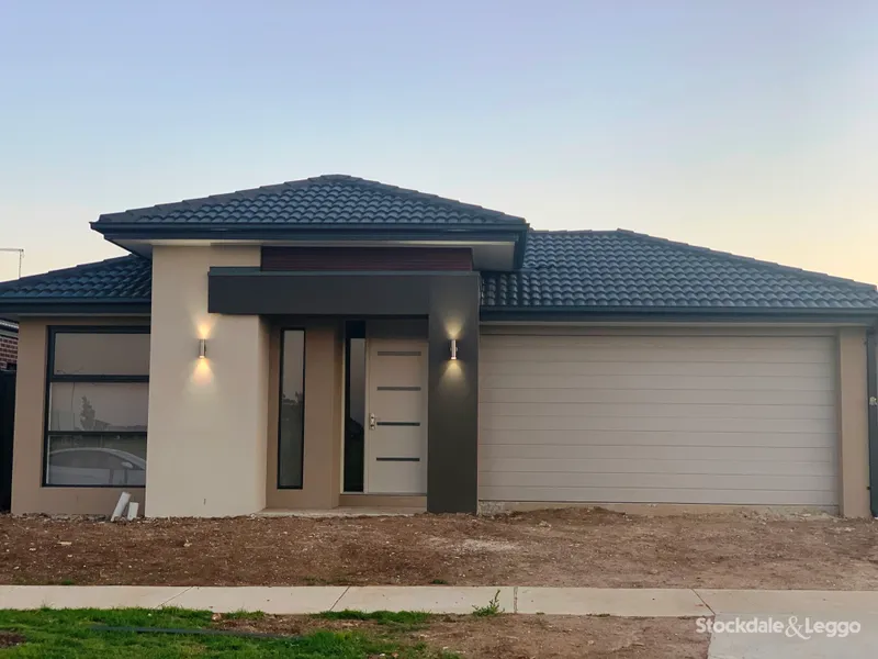 BRAND NEW 4 BEDROOM FAMILY HOME FOR RENT IN TARNEIT !!