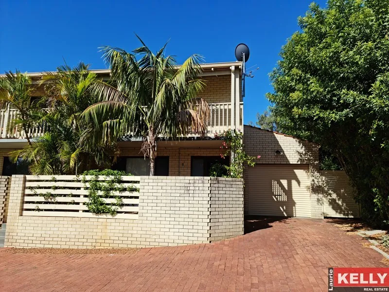 UNFURNISHED HIDDEN GEM IN A GREAT LOCATION