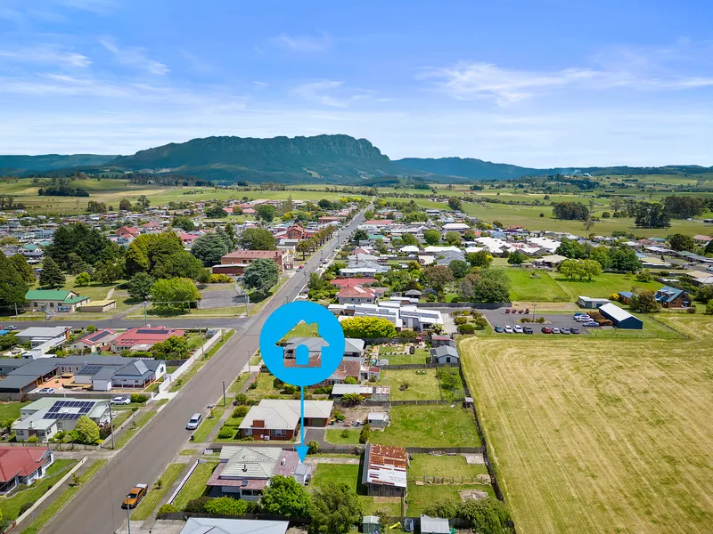 Character Home, Close to Town