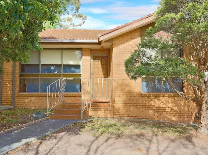 Spacious unit offering large courtyard