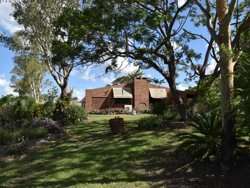 PICTURESQUE RURAL LIVING AT ITS BEST.