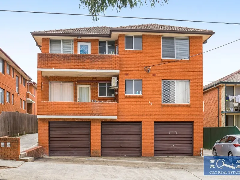 PRIME LOCATION WITH LOCK UP GARAGE