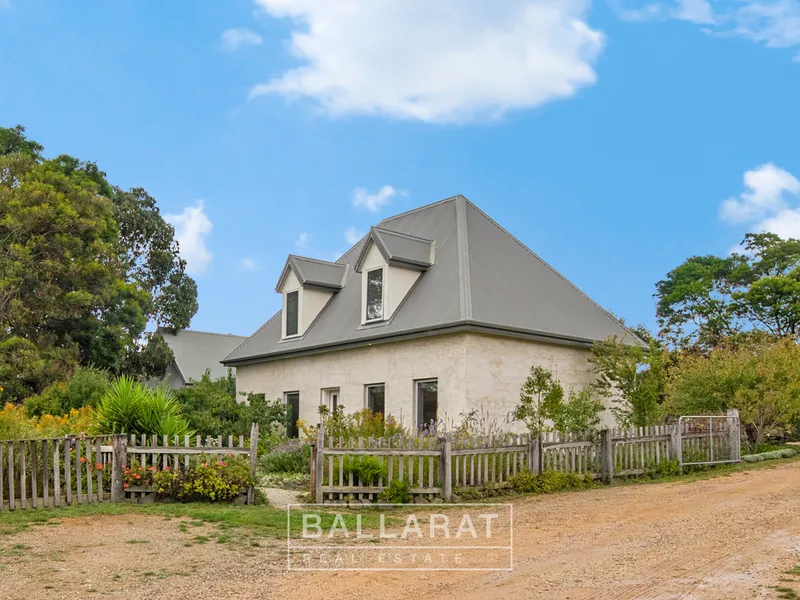 LUXURY DUAL OCCUPANCY OPPORTUNITY WITH UP TO NINE BEDROOMS