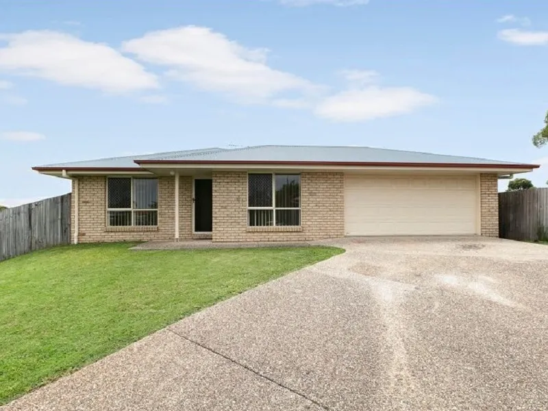 FAMILY HOME – LOWSET BRICK – LARGE BLOCK