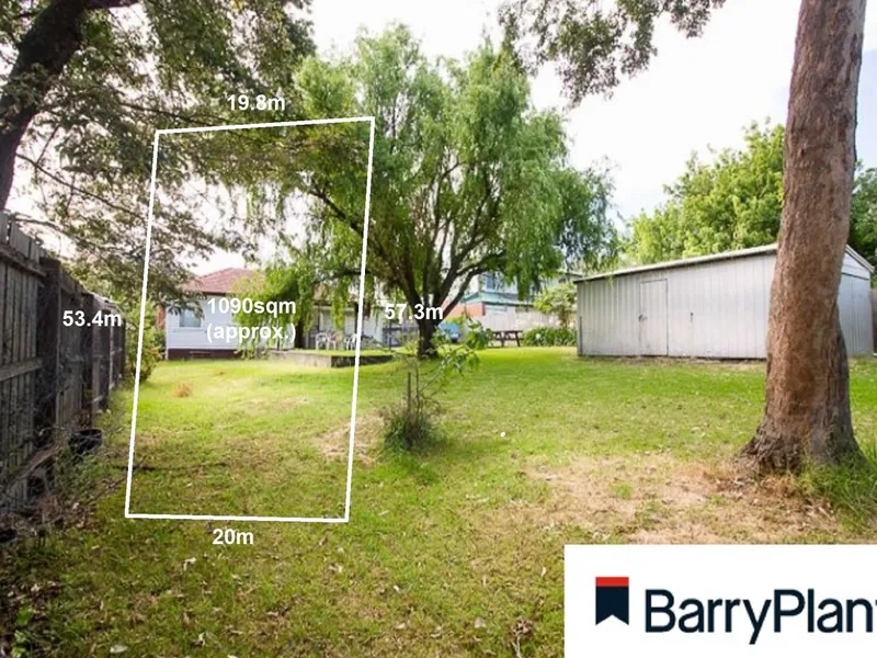 Raw Potential On 1090sqm.