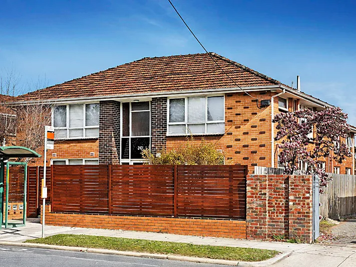 TWO BEDROOM GROUND FLOOR DELIGHT | HODGES CAULFIELD