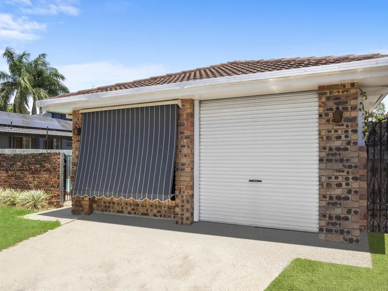 BROADBEACH WATERS - RENOVATOR