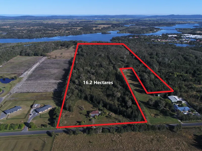 YAMBA DEVELOPMENT POTENTIAL -  40 ACRES OF PRIME REAL ESTATE