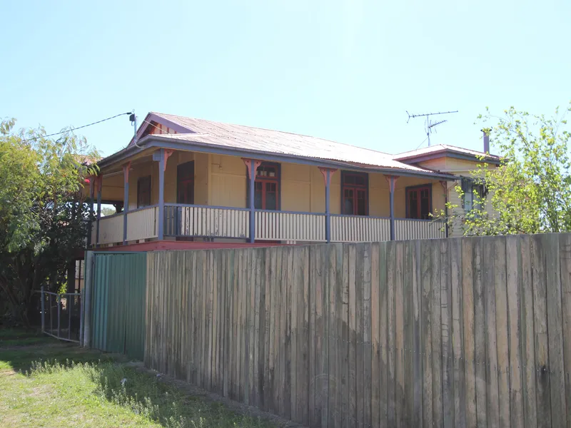 1-3 Eyre Street, Charleville