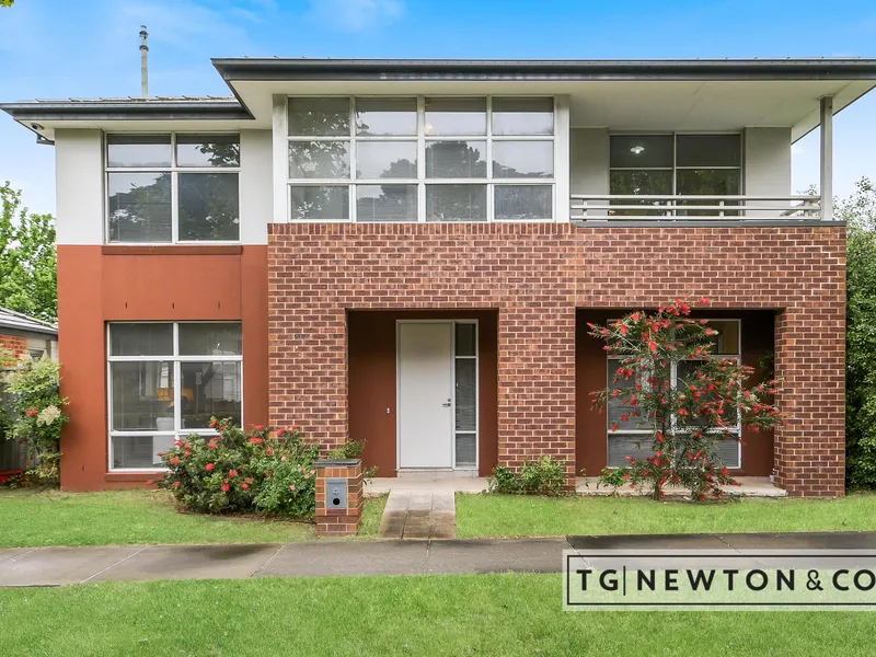 Family Home in Waverley Park