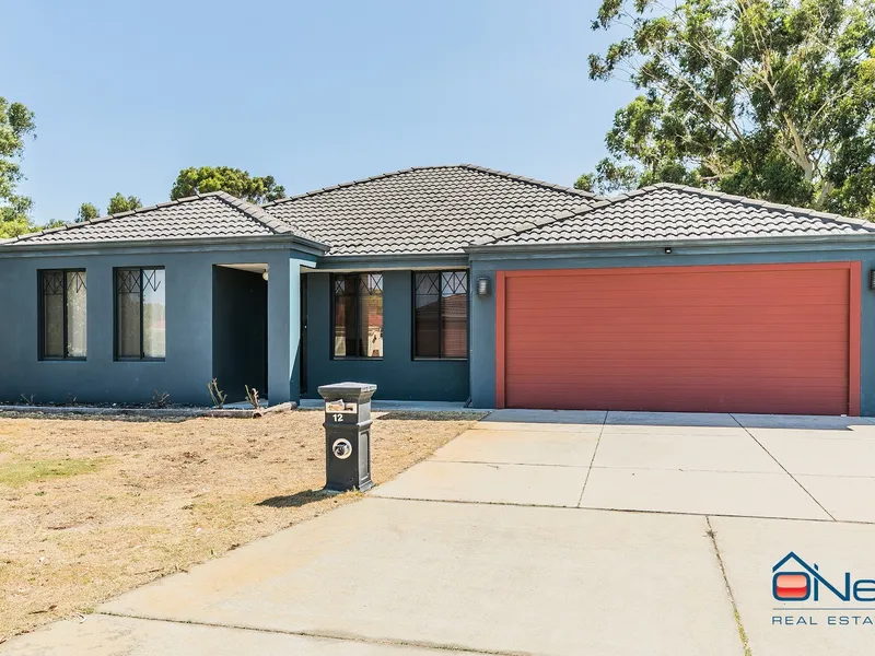 LARGE 4 BEDROOM FAMILY HOME