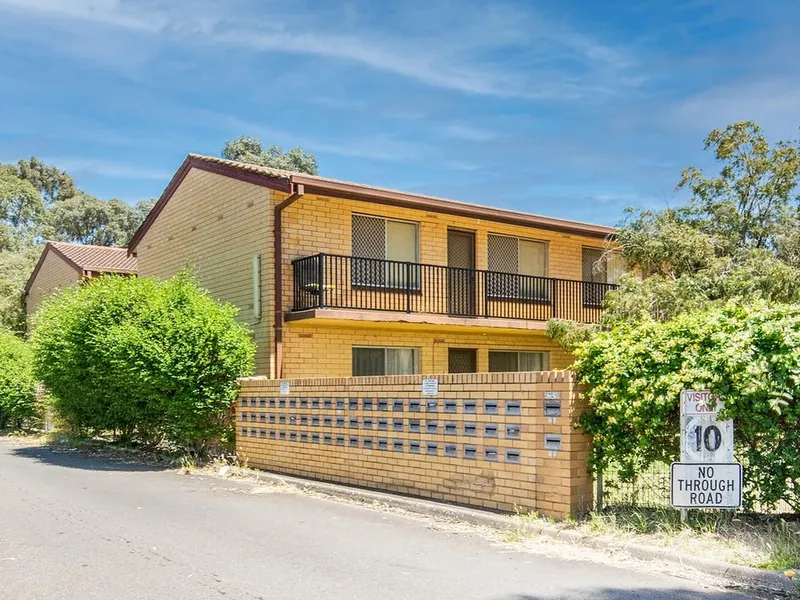 RENOVATED 2 BEDROOM UNIT