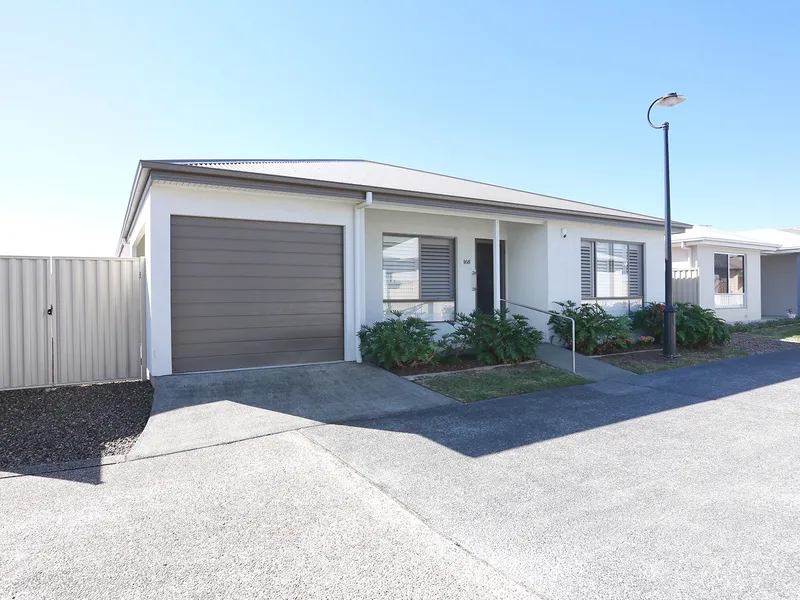 Modern home, Large entertainment area and over 50’s lifestyle!