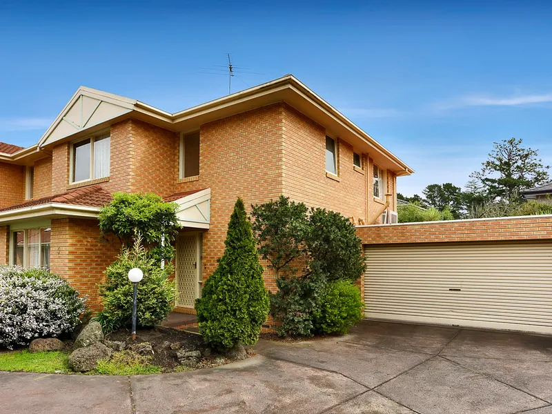 Spacious Townhouse a short Walk from Tunstall Square