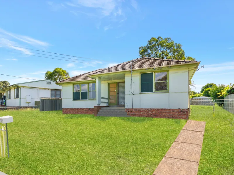 Wide 18M Frontage - Scope for Development