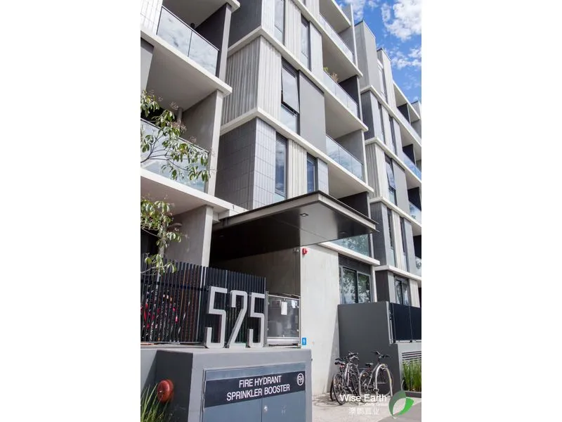 Wonderful 2 bedroom apartment in the Heart of Carlton