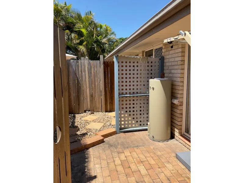 OVER 50'S ONLY! 1 BEDROOM UNIT FOR RENT