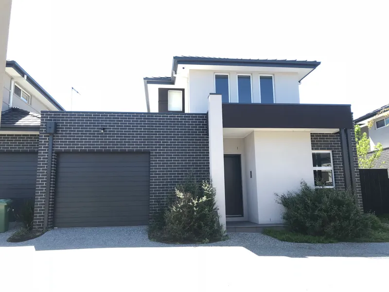 Stylish Living in the Perfect Location