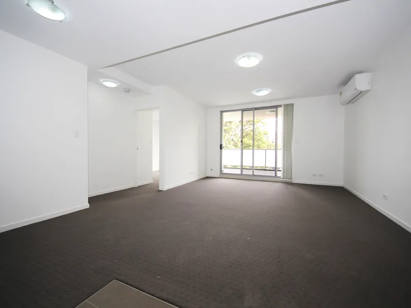 Living Spacious and Convenient 2 Bedroom Apartment