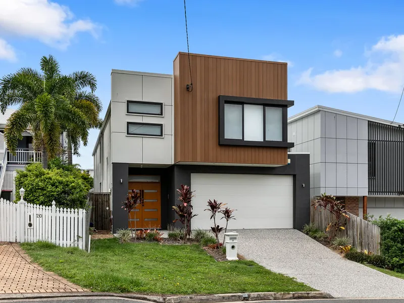 APPLICATION APPROVED - Wonderful Manly Lifestyle - Walk to Village, Train & School