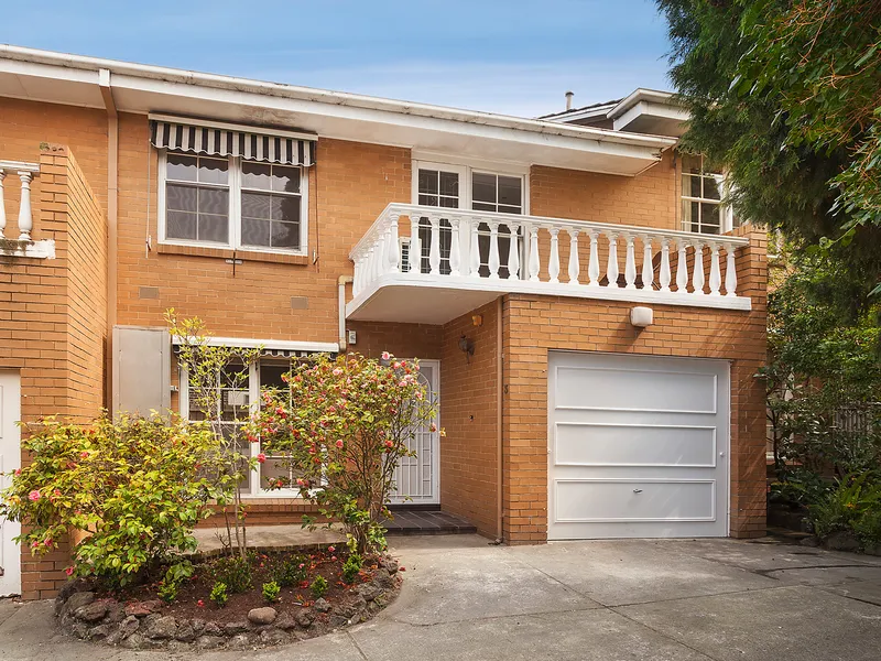 Boutique Bliss Opposite Woodlands Park