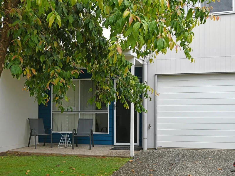 3 bedroom in popular Brightwater estate. LOCATION is the key