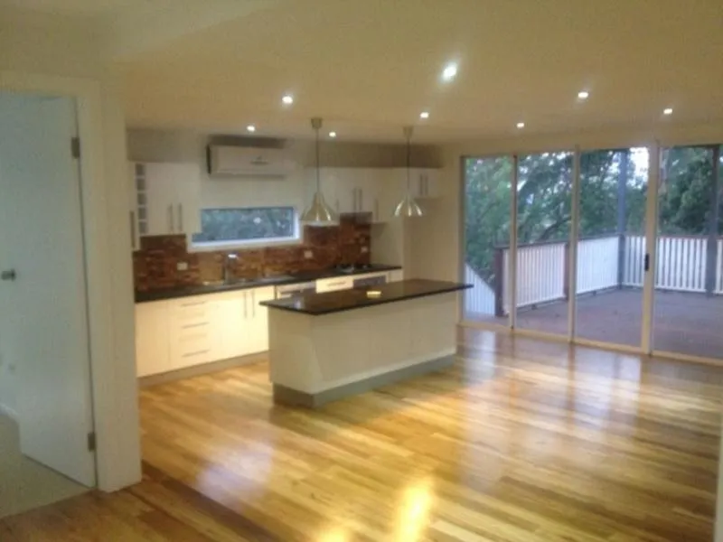 Paddington/Bardon Unit in Ideal Location (Top Latrobe Terrace)